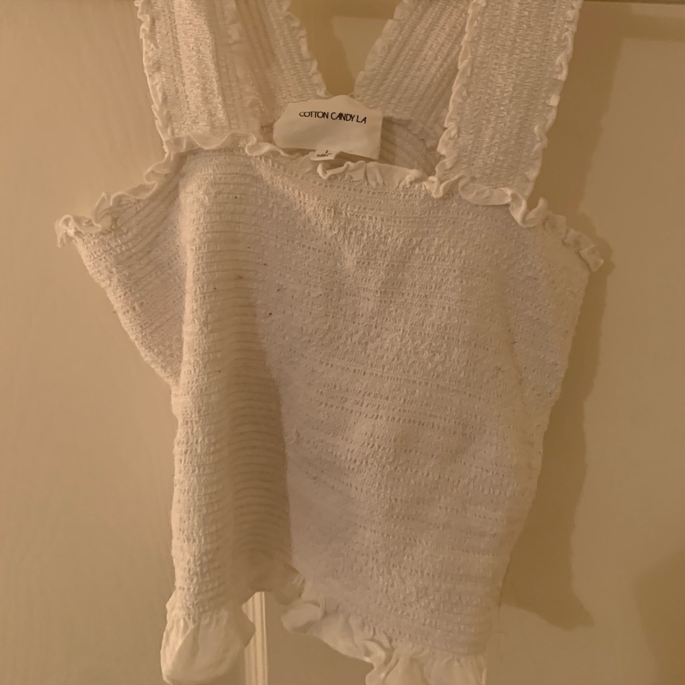 cropped white stretchy tank top!